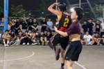 国产SGA后撤步找犯规恶搞在国外走红 美网友：这简直让我抓狂😭
